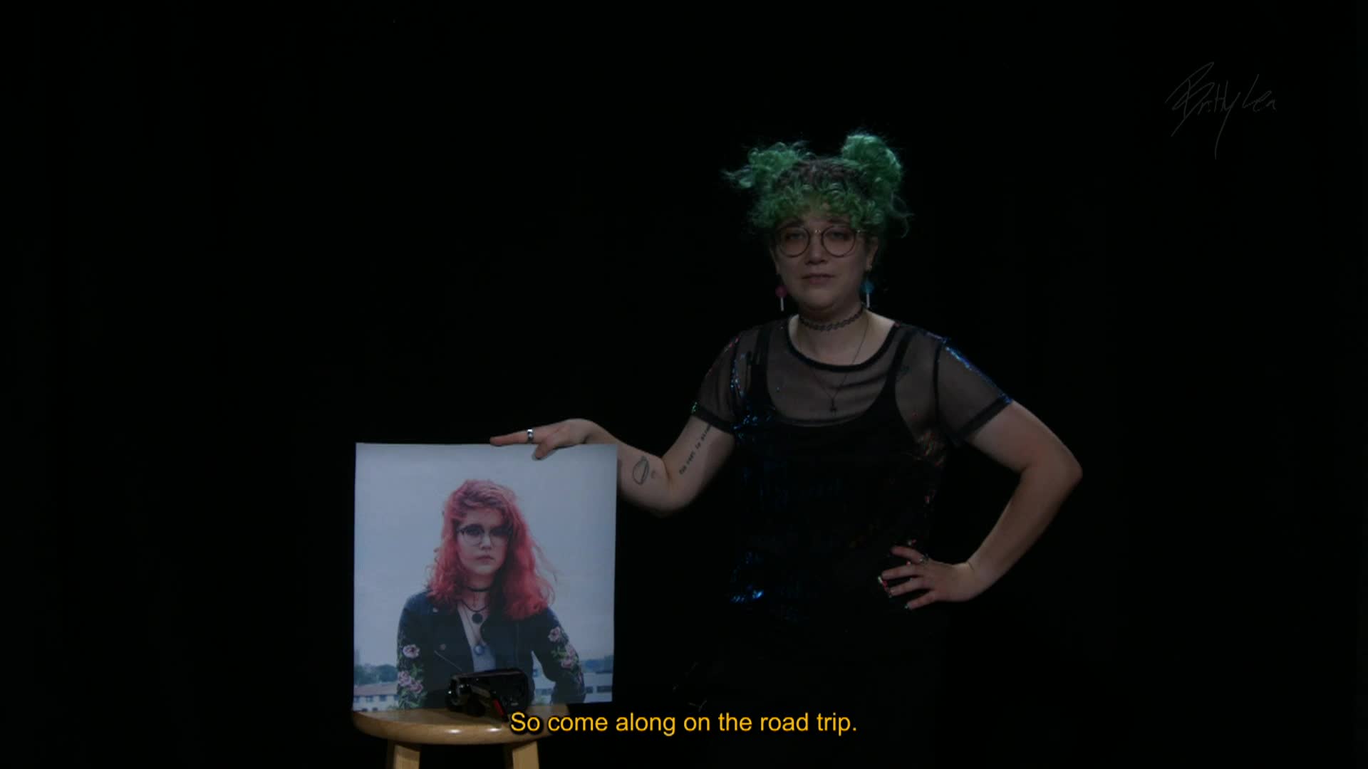 Britty Lea - Taking my profile picture on a roadtrip